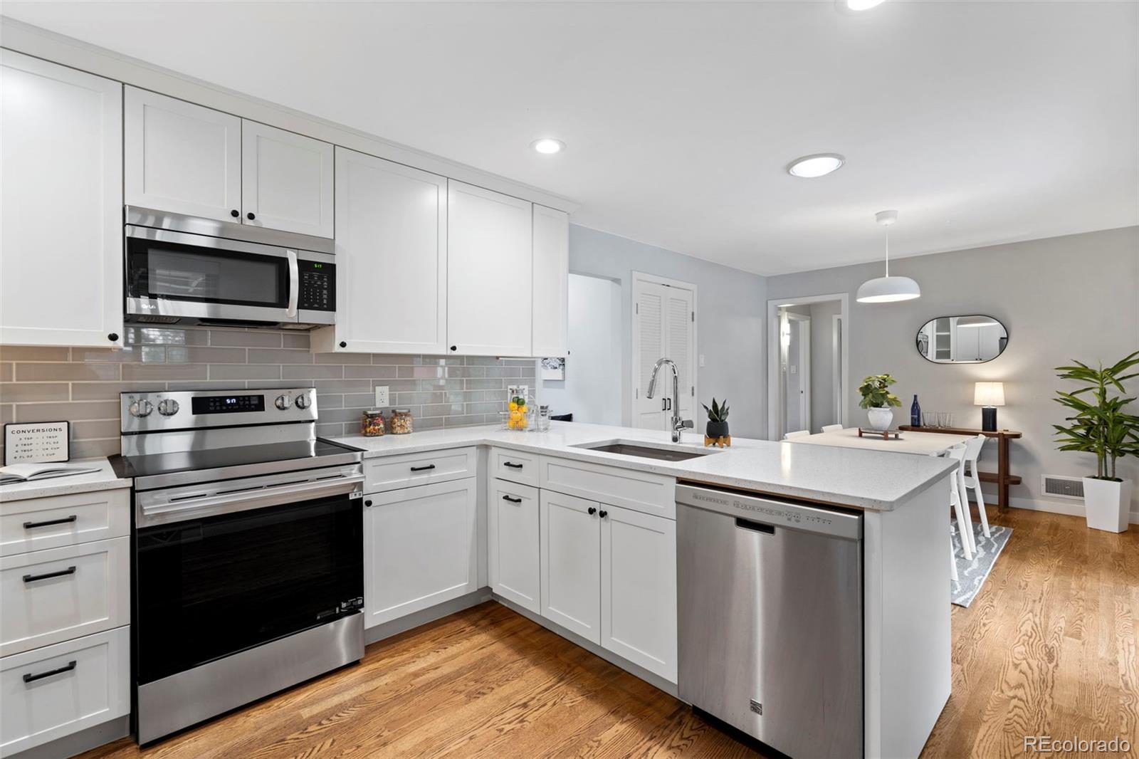 MLS Image #7 for 2582 s dennison court,denver, Colorado