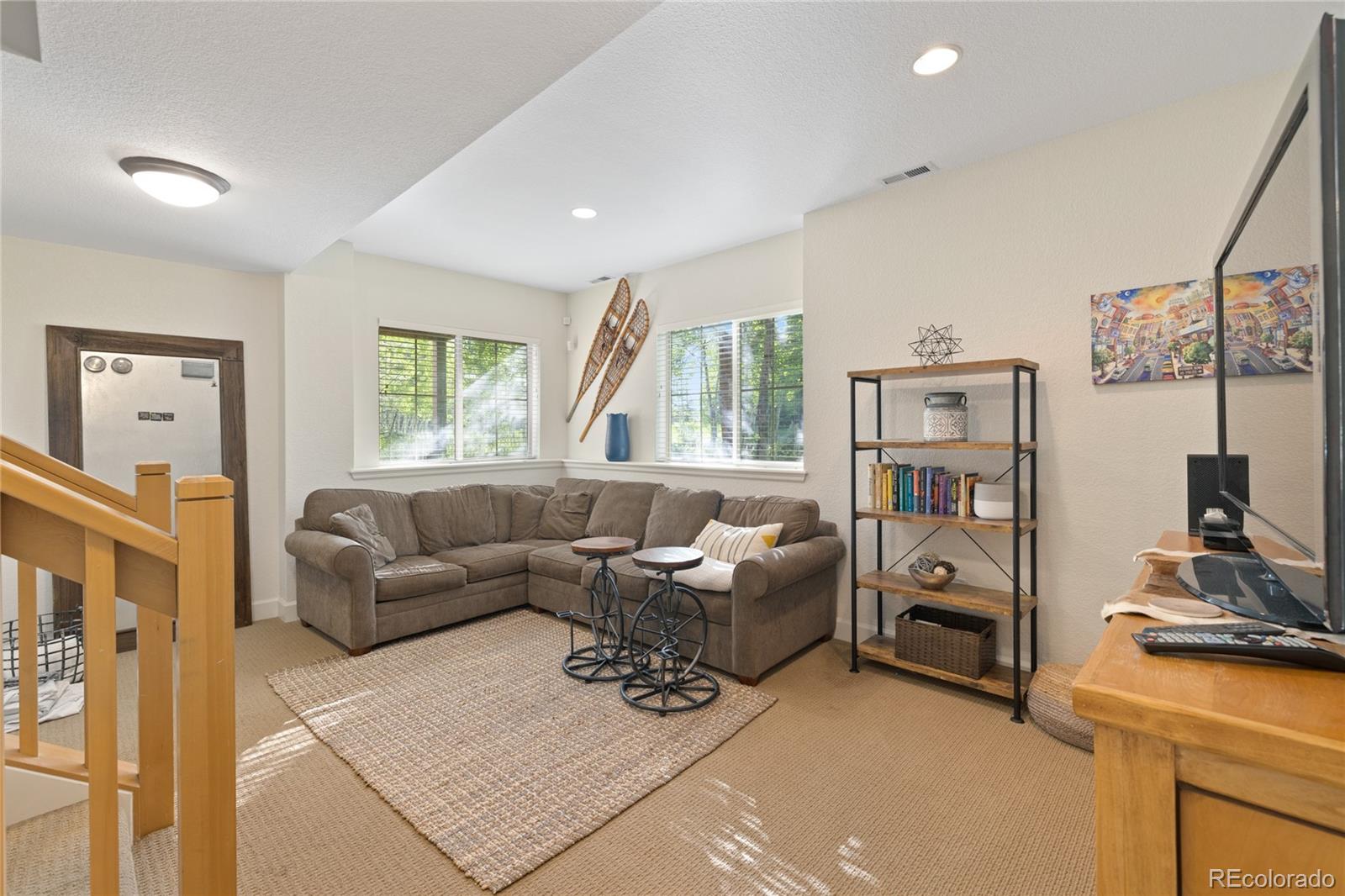 MLS Image #19 for 109  deer track court,granby, Colorado