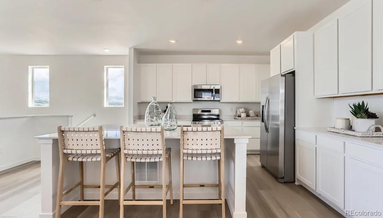 MLS Image #2 for 6962  arbor boulevard,thornton, Colorado