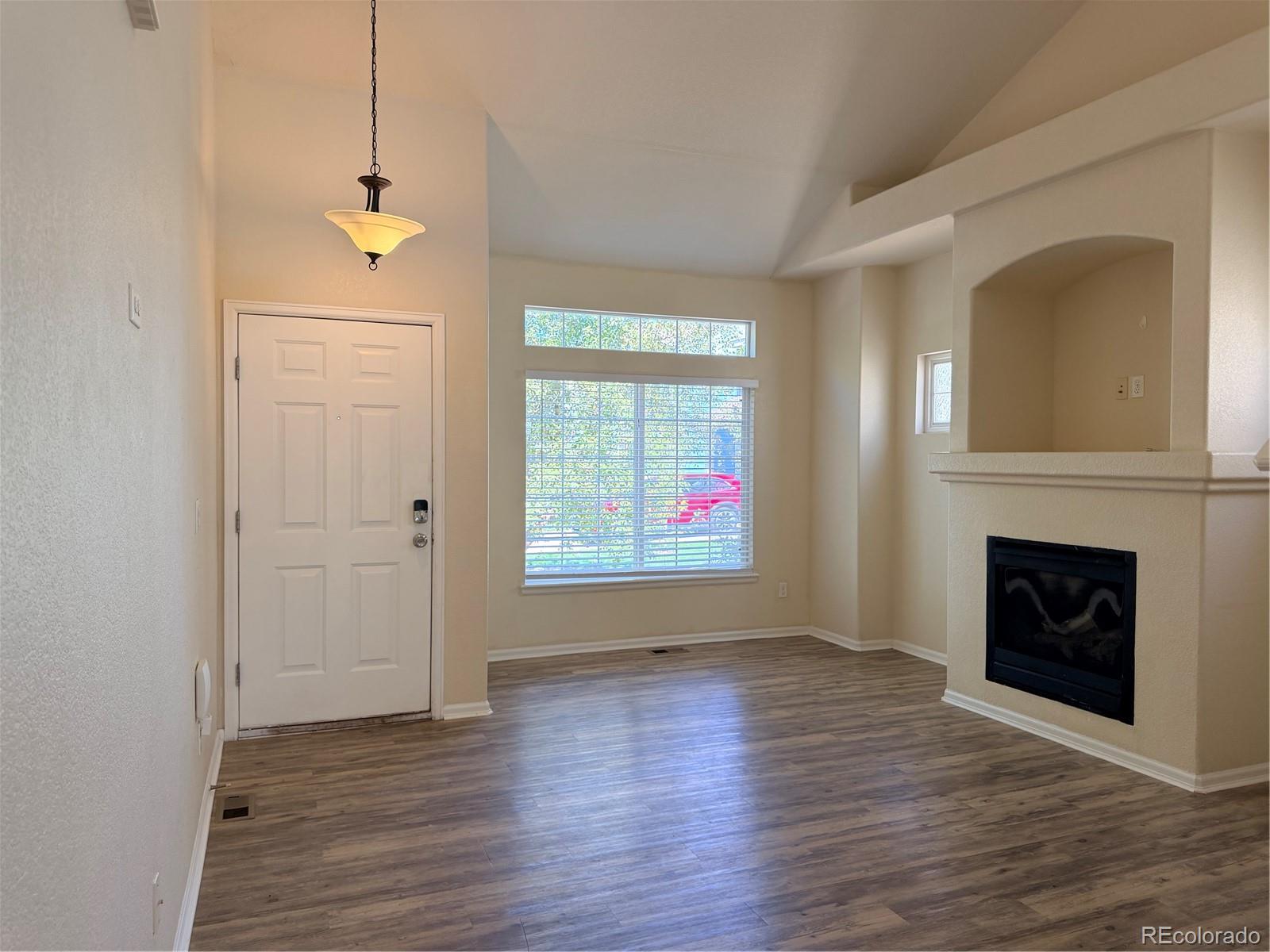 MLS Image #5 for 9848  kenton circle,commerce city, Colorado