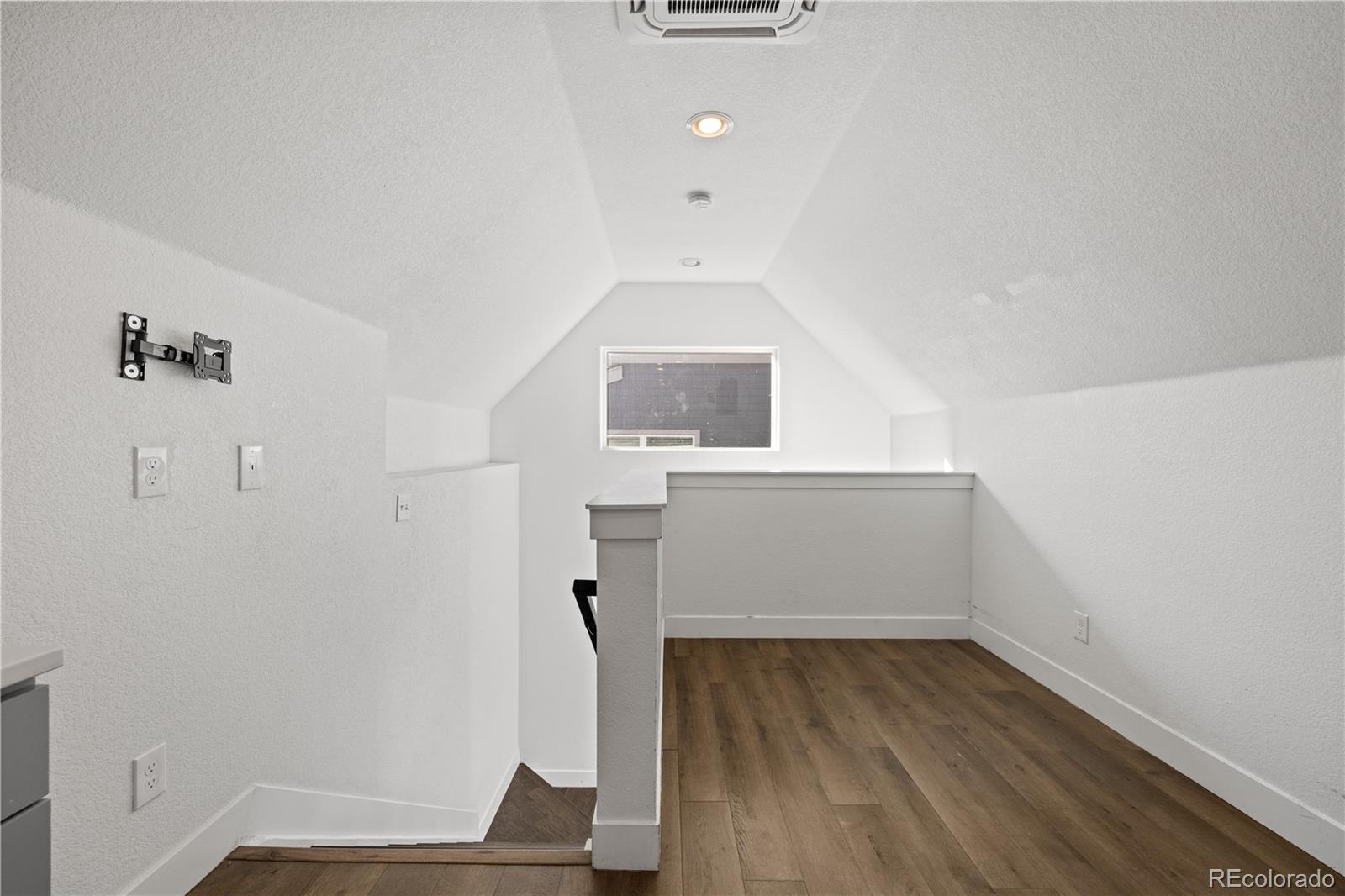 MLS Image #36 for 3054 n speer boulevard,denver, Colorado