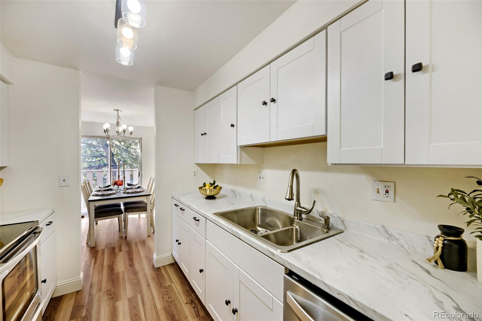 MLS Image #11 for 81  newark street,aurora, Colorado