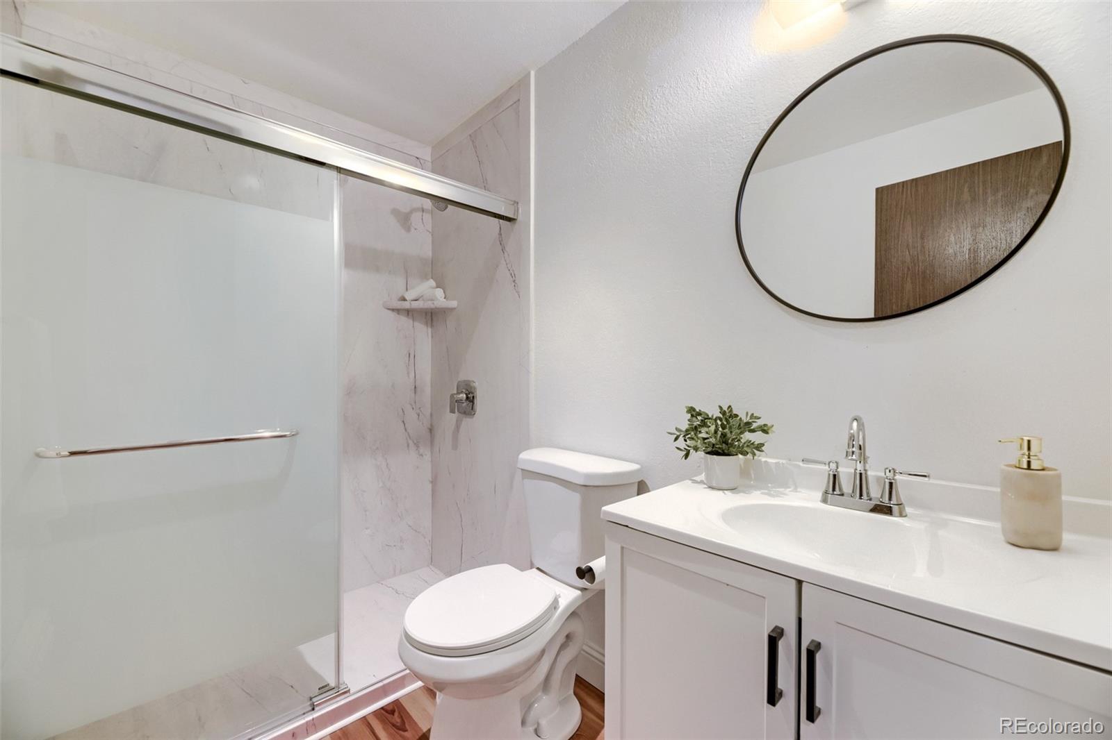 MLS Image #17 for 81  newark street,aurora, Colorado