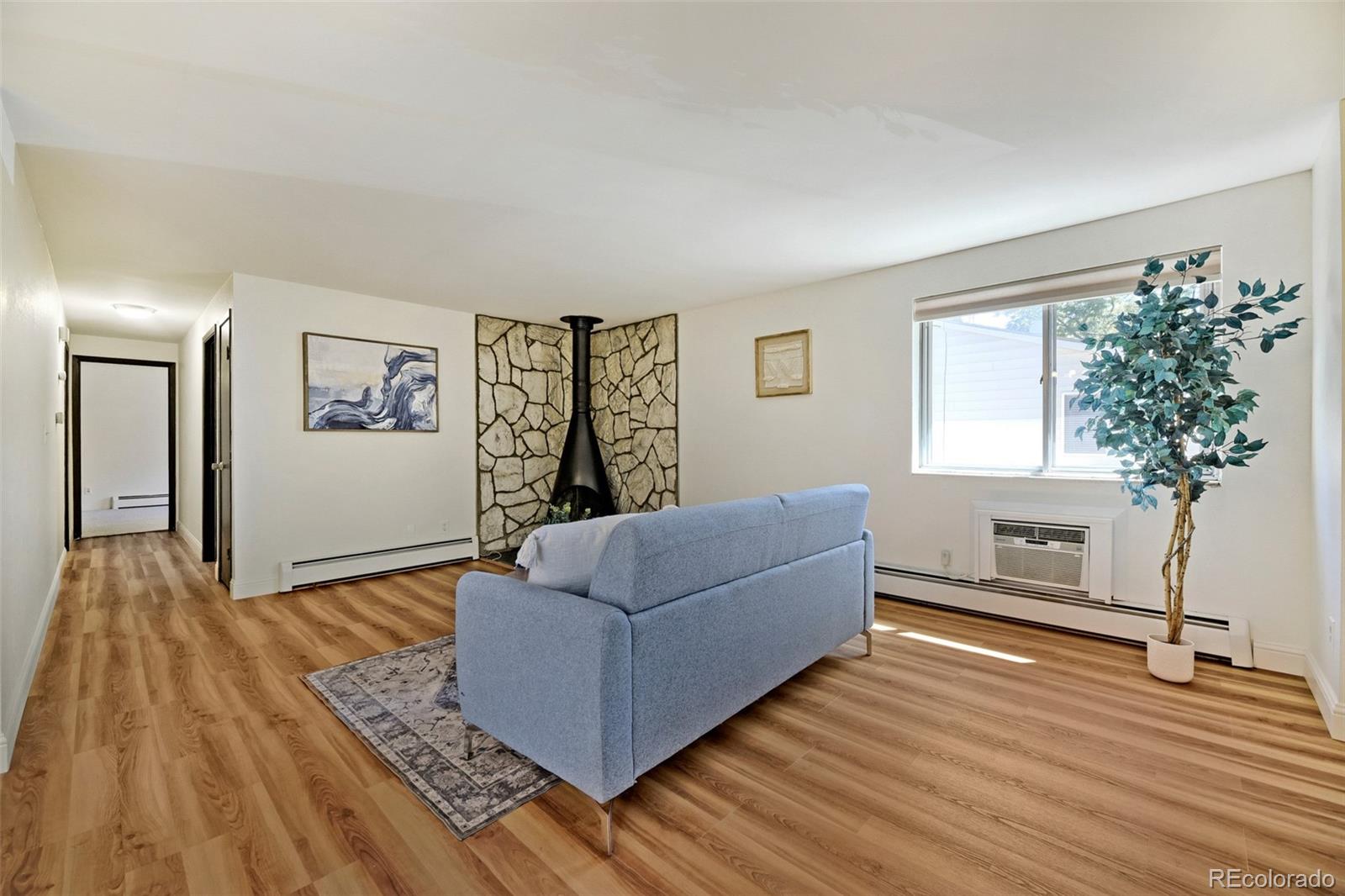 MLS Image #3 for 81  newark street,aurora, Colorado