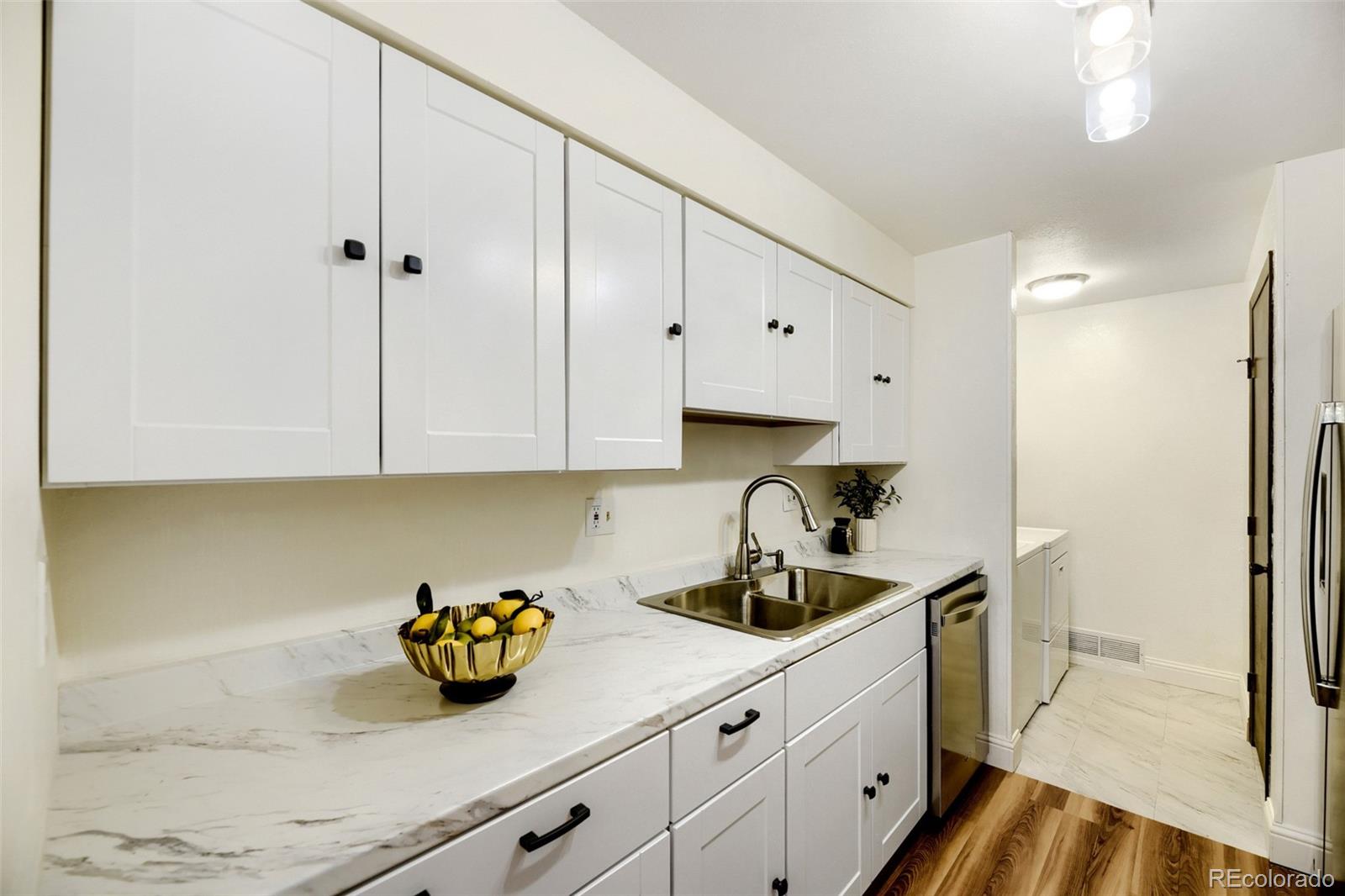 MLS Image #8 for 81  newark street,aurora, Colorado