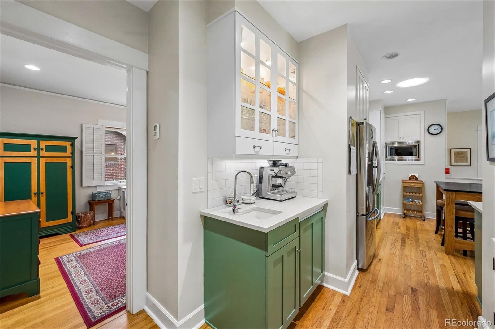 MLS Image #10 for 613  saint paul street,denver, Colorado