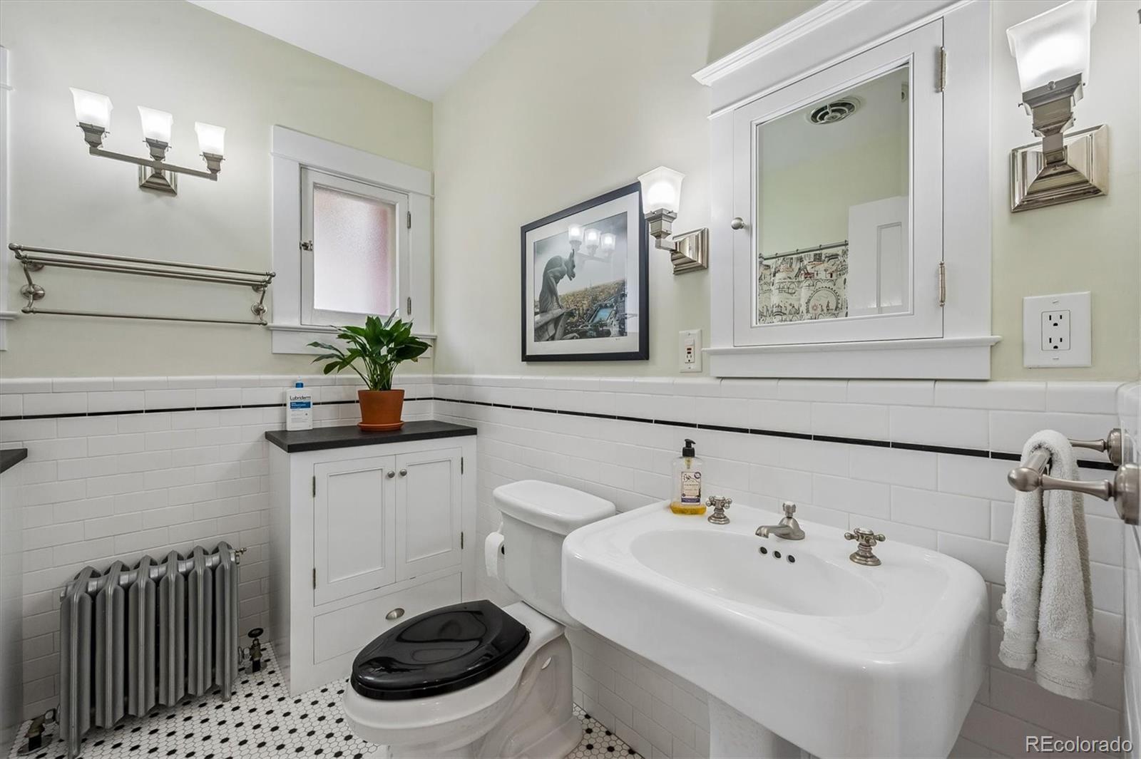 MLS Image #20 for 613  saint paul street,denver, Colorado