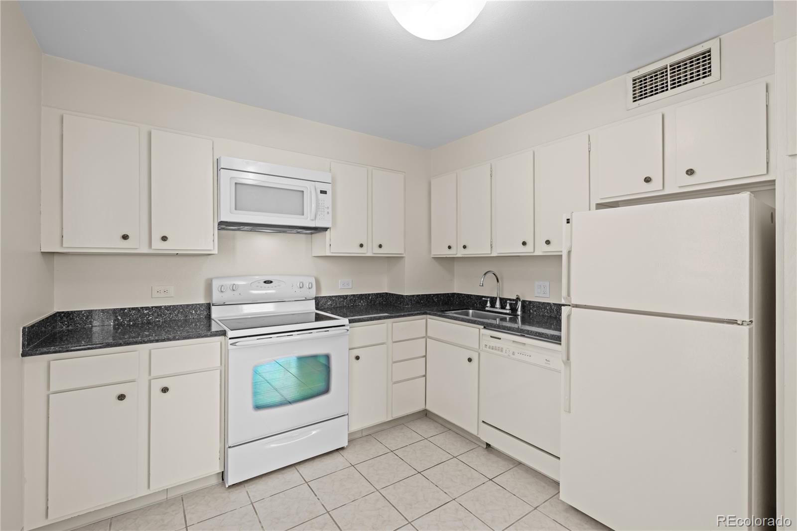 MLS Image #10 for 480 s marion parkway,denver, Colorado