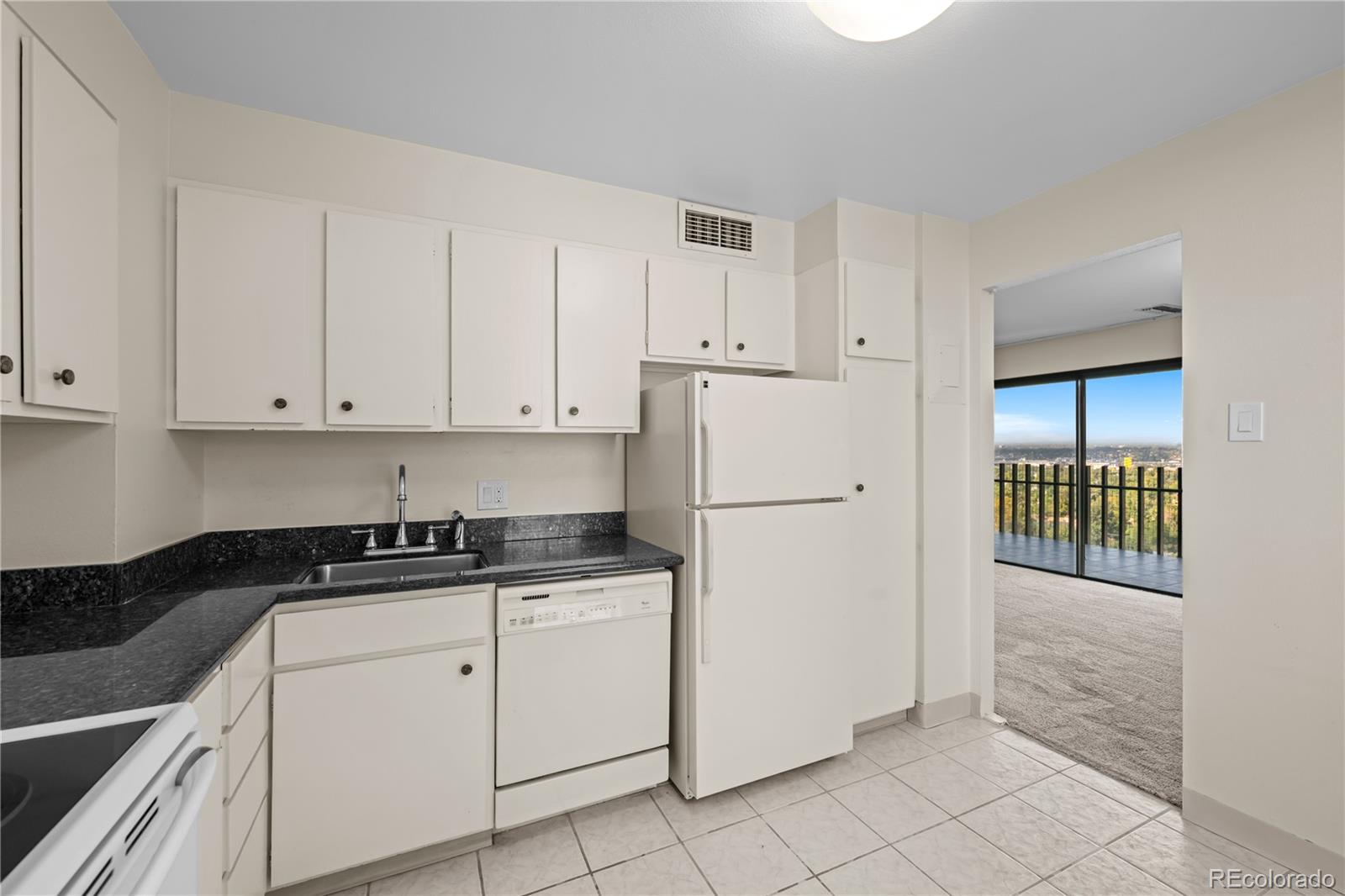 MLS Image #11 for 480 s marion parkway,denver, Colorado