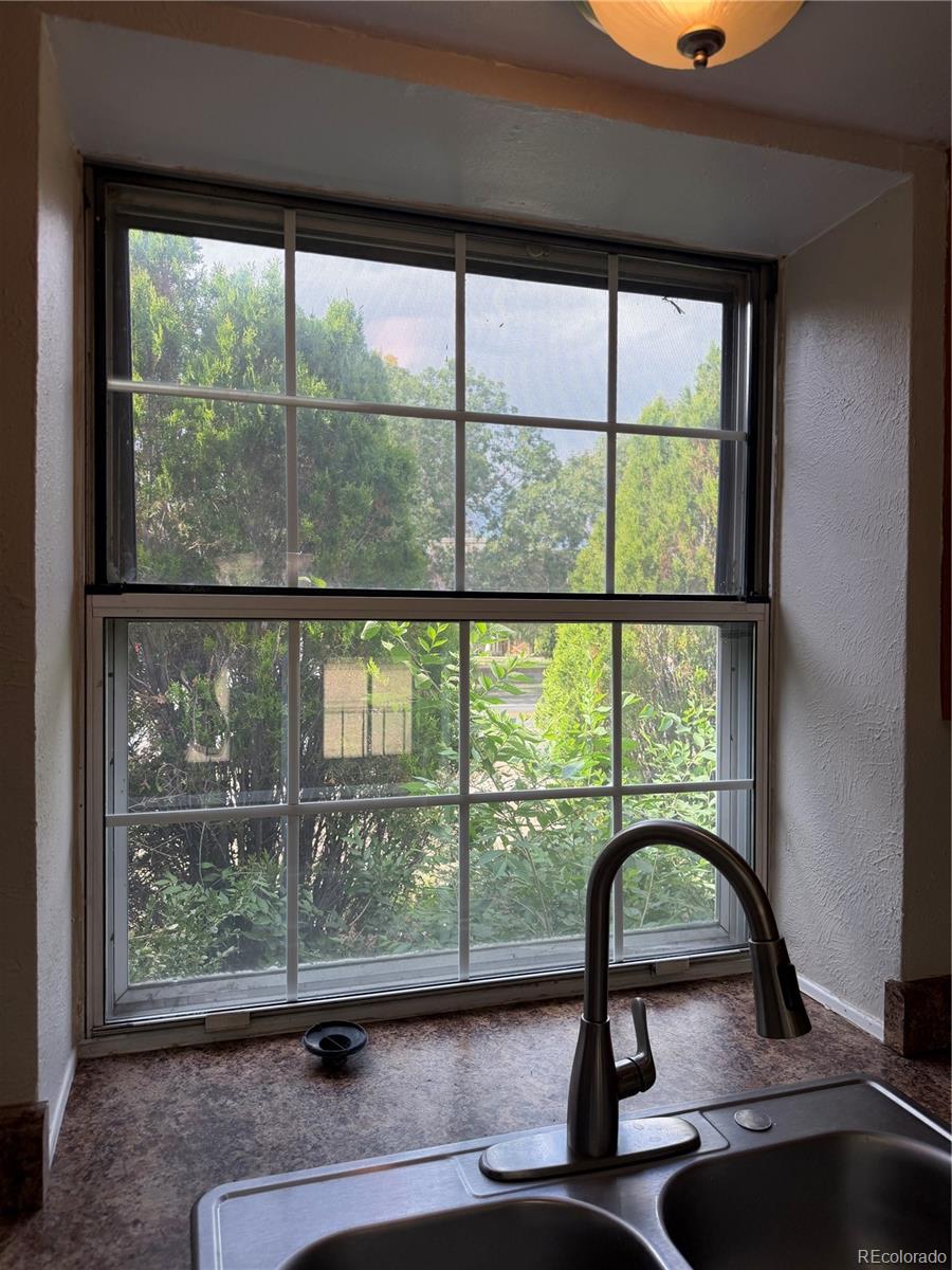 MLS Image #15 for 4680  crown boulevard,denver, Colorado