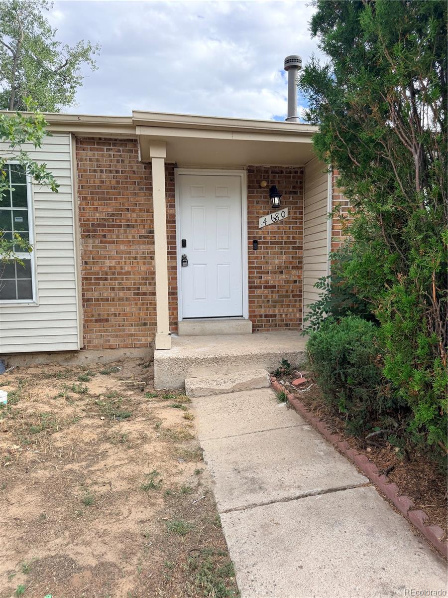 MLS Image #4 for 4680  crown boulevard,denver, Colorado