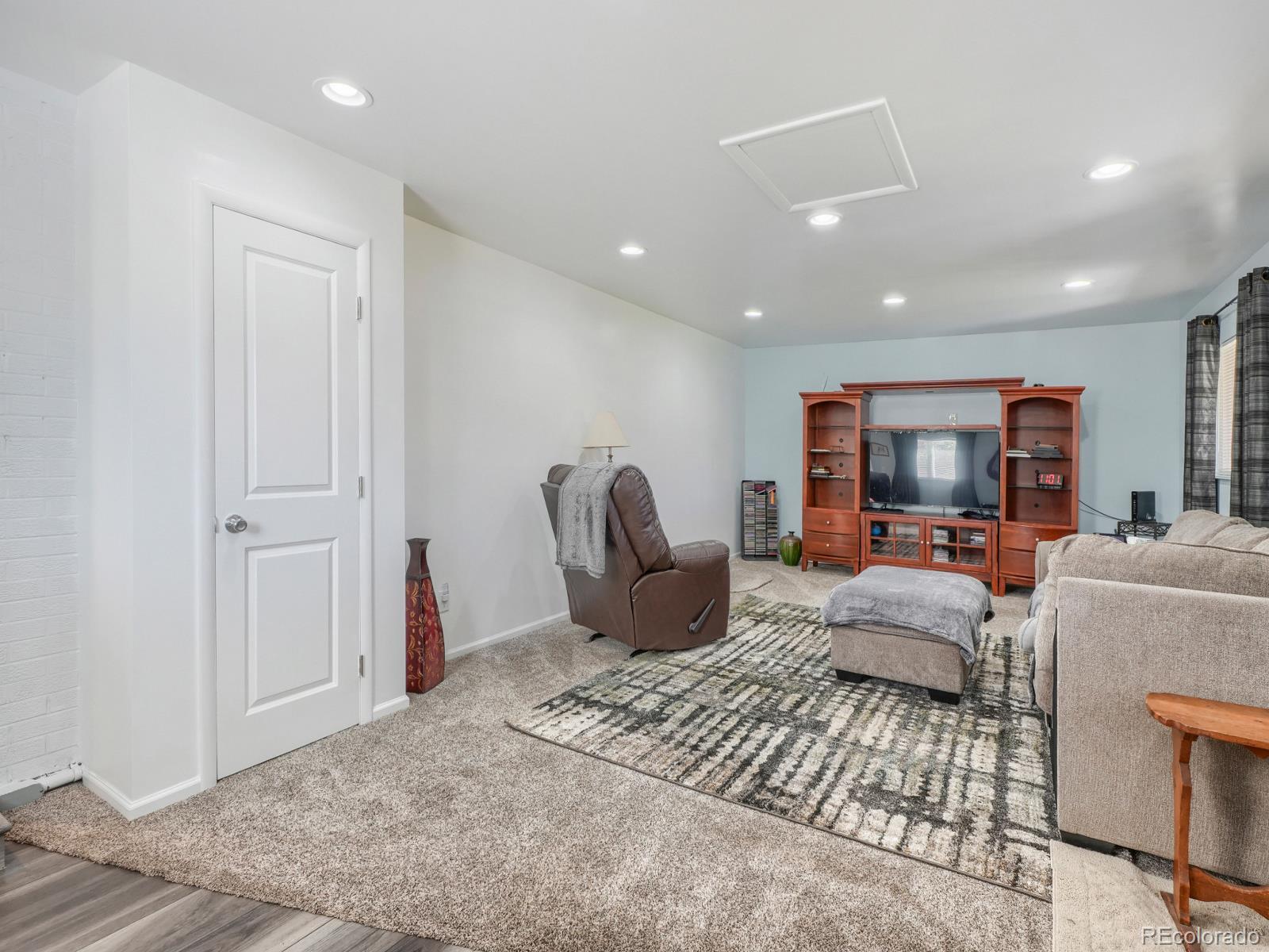 MLS Image #10 for 6780  kearney street,commerce city, Colorado