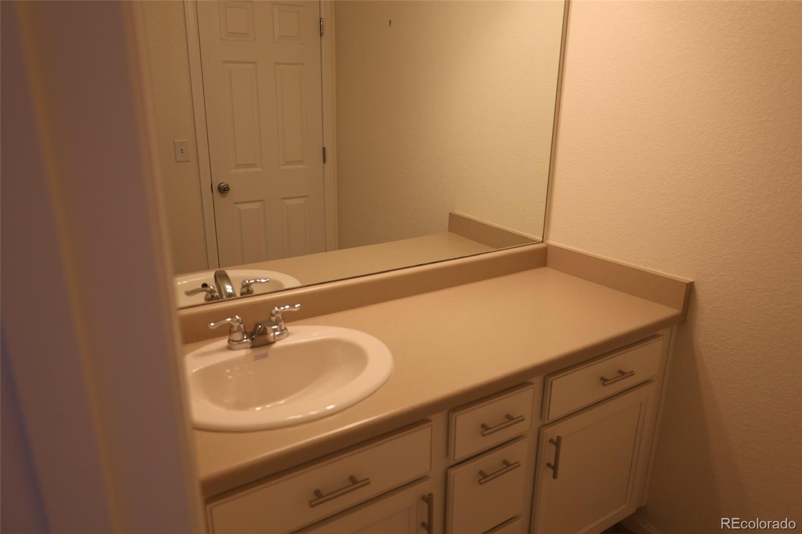 MLS Image #24 for 6517 n cathay street,denver, Colorado