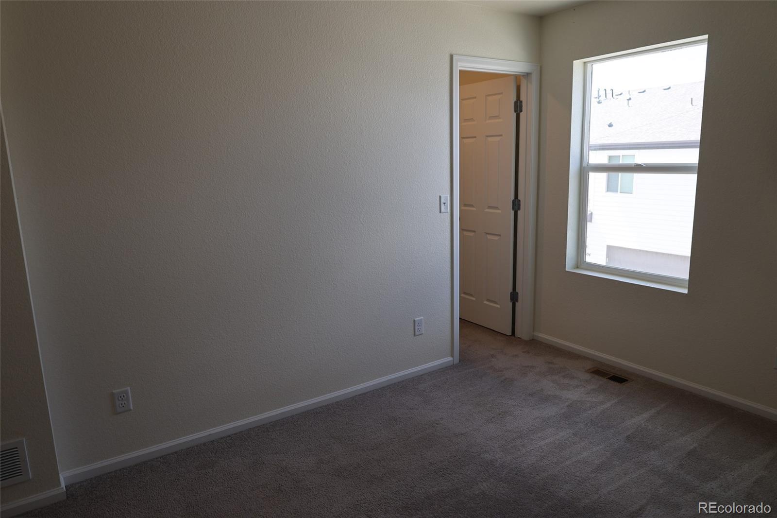 MLS Image #28 for 6517 n cathay street,denver, Colorado