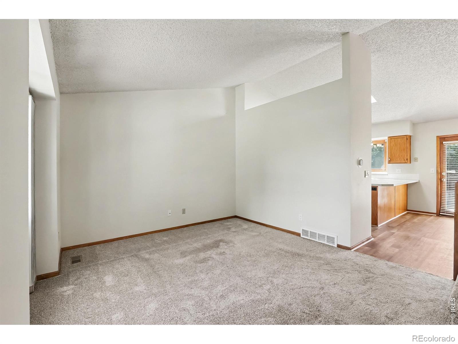 MLS Image #4 for 1827  cambridge court,loveland, Colorado