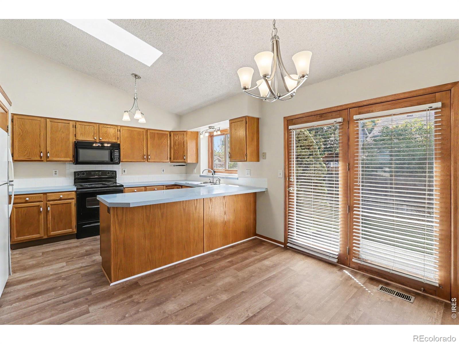MLS Image #8 for 1827  cambridge court,loveland, Colorado