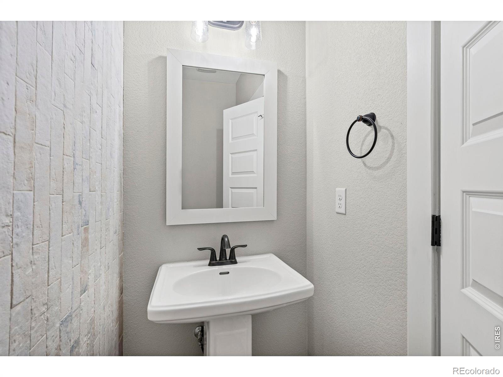 MLS Image #13 for 2124  glean court,windsor, Colorado