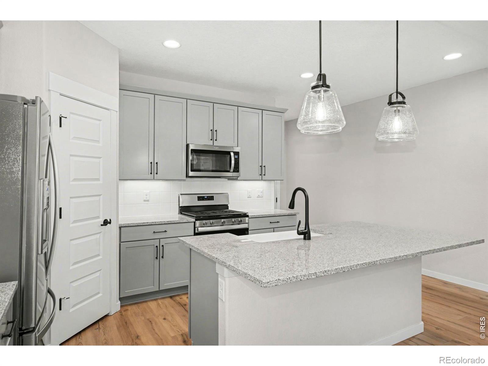 MLS Image #5 for 2124  glean court,windsor, Colorado