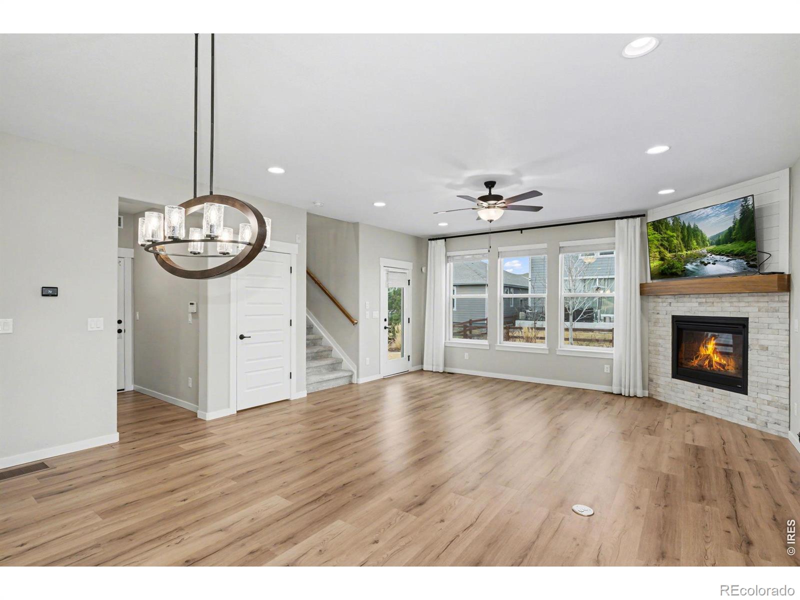 MLS Image #6 for 2124  glean court,windsor, Colorado