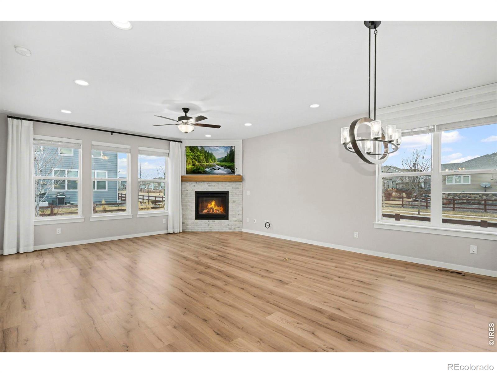 MLS Image #7 for 2124  glean court,windsor, Colorado