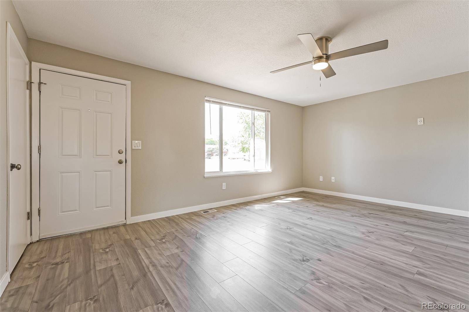 MLS Image #4 for 16307 e brunswick place,aurora, Colorado