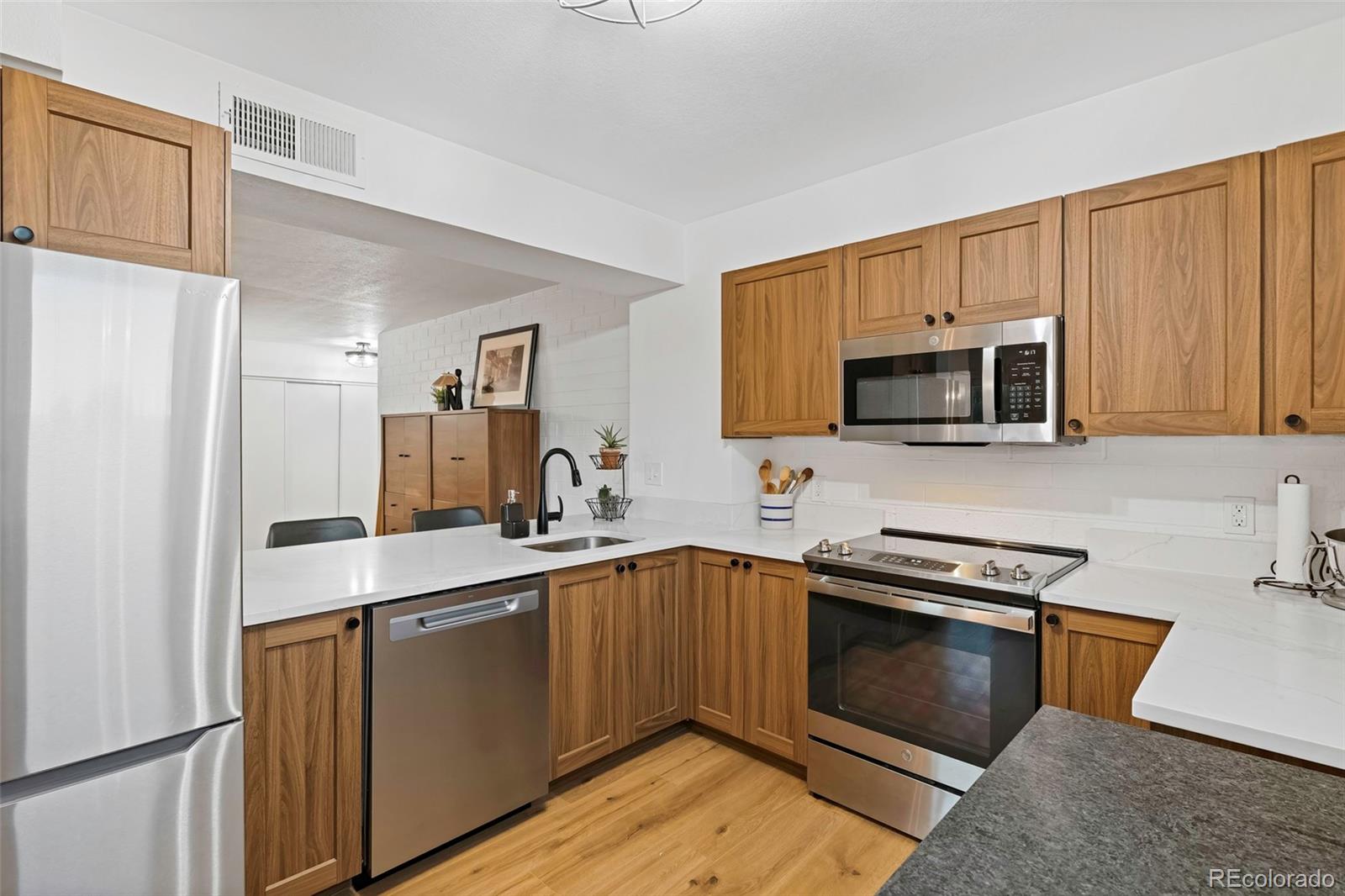 MLS Image #11 for 460 s marion parkway,denver, Colorado