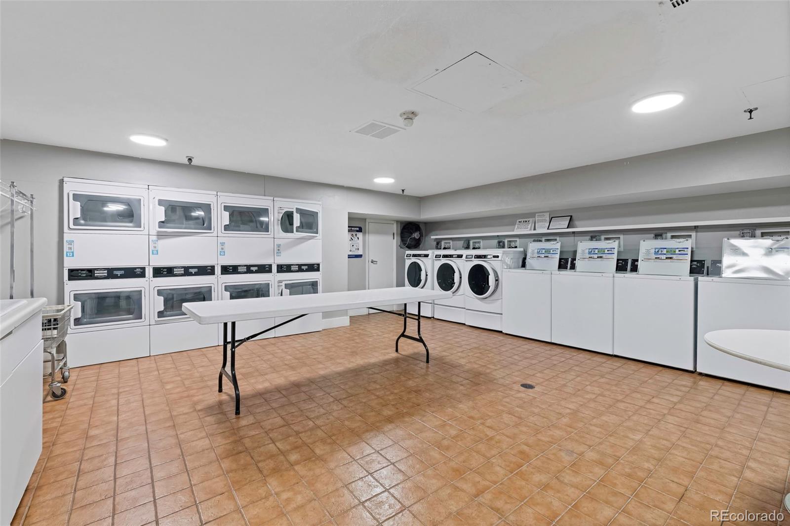 MLS Image #39 for 460 s marion parkway,denver, Colorado