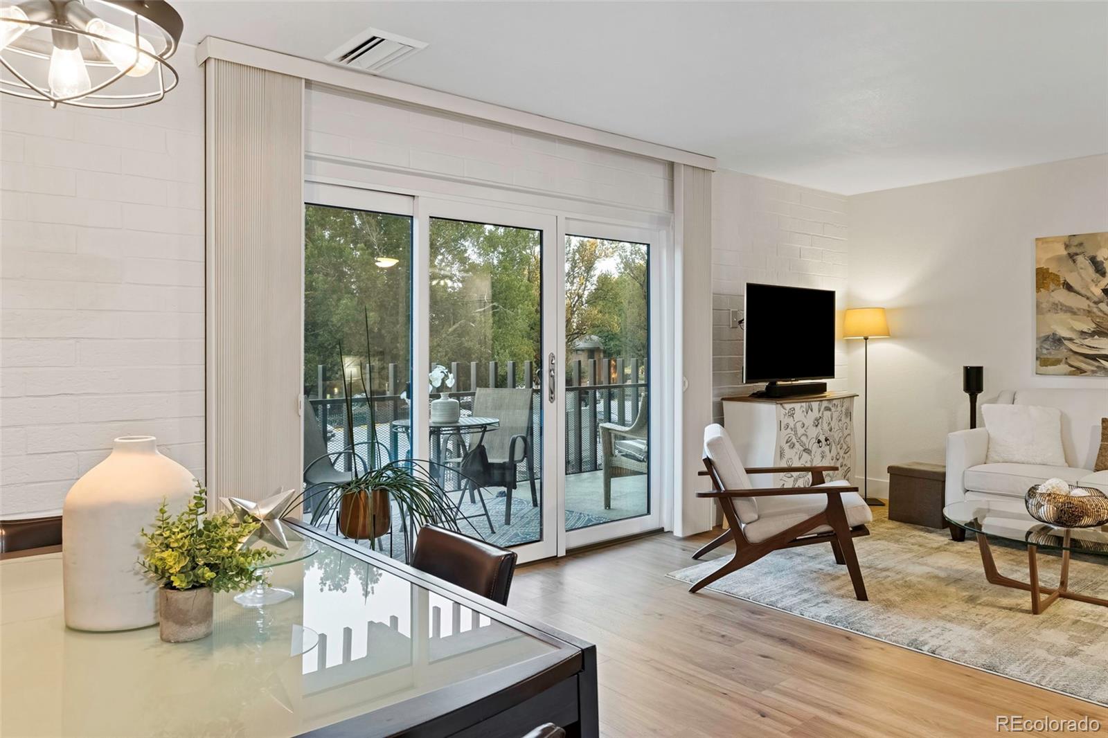 MLS Image #6 for 460 s marion parkway,denver, Colorado