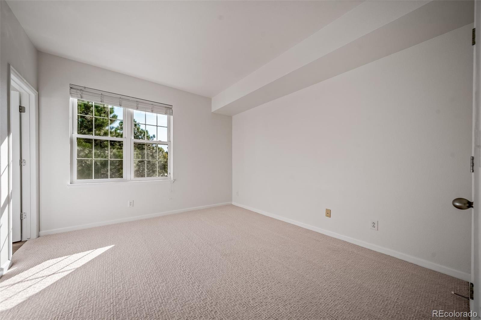 MLS Image #20 for 12760  ironstone way 203,parker, Colorado