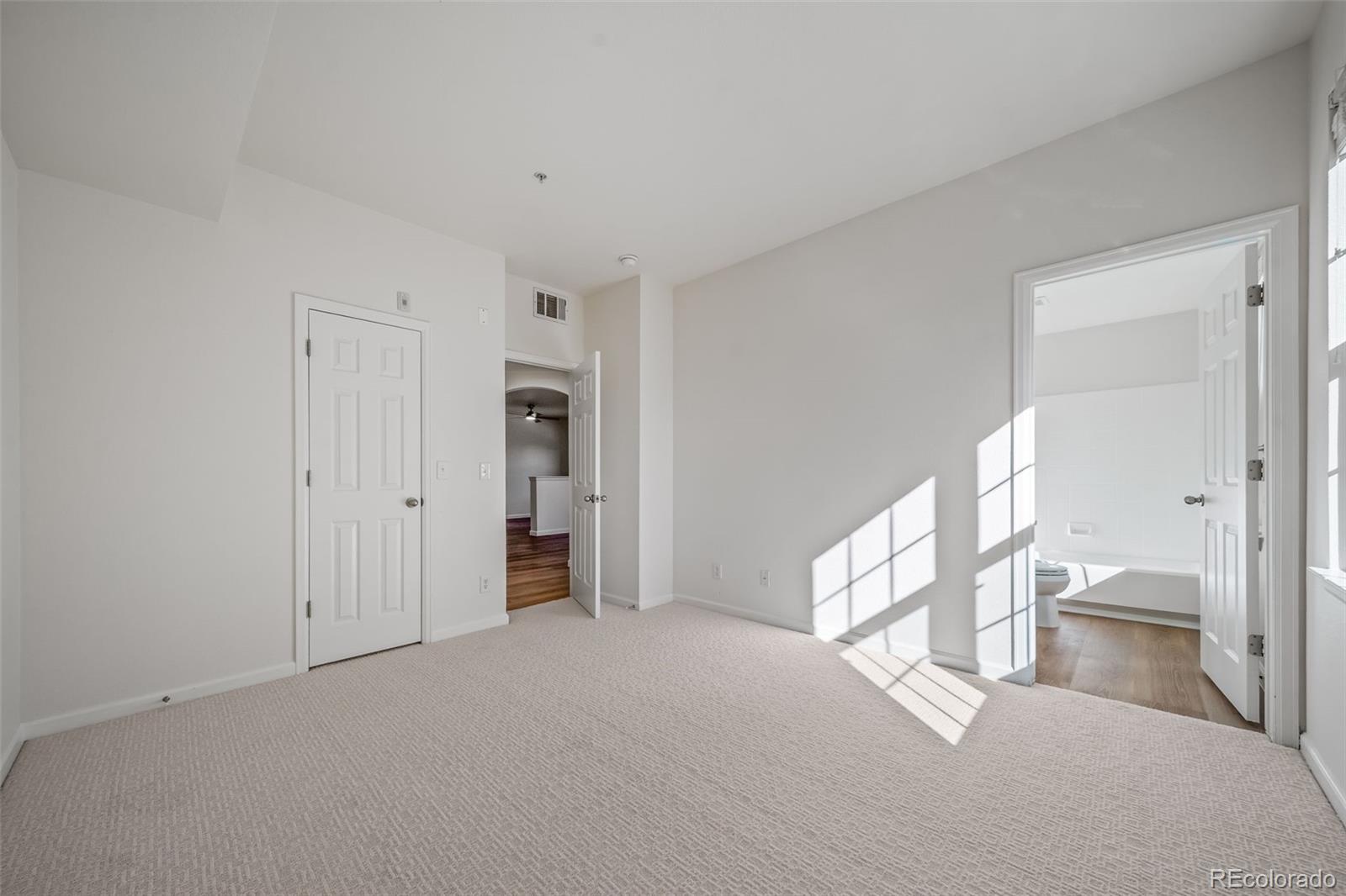 MLS Image #21 for 12760  ironstone way 203,parker, Colorado