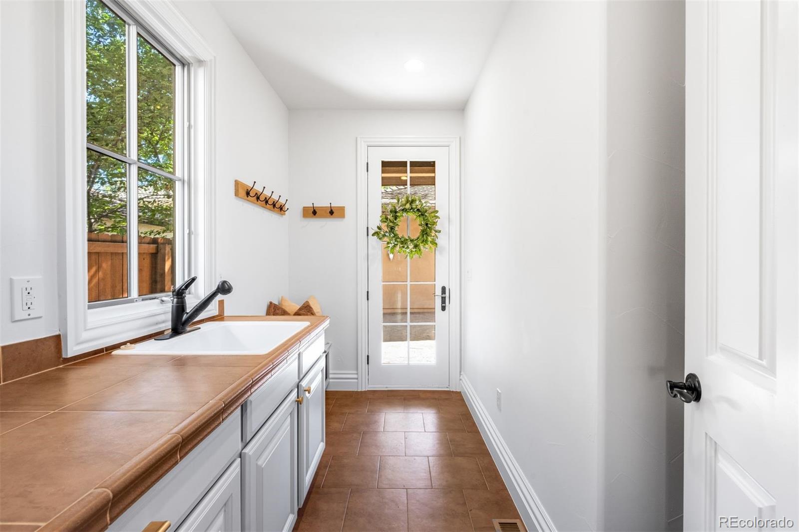 MLS Image #16 for 2546 s adams street,denver, Colorado