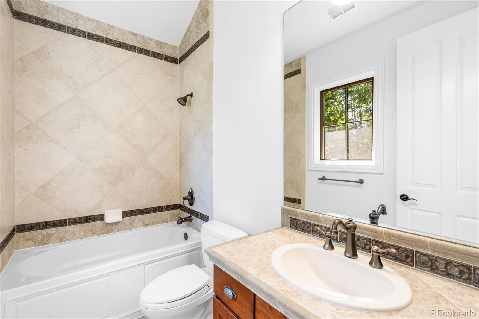 MLS Image #28 for 2546 s adams street,denver, Colorado