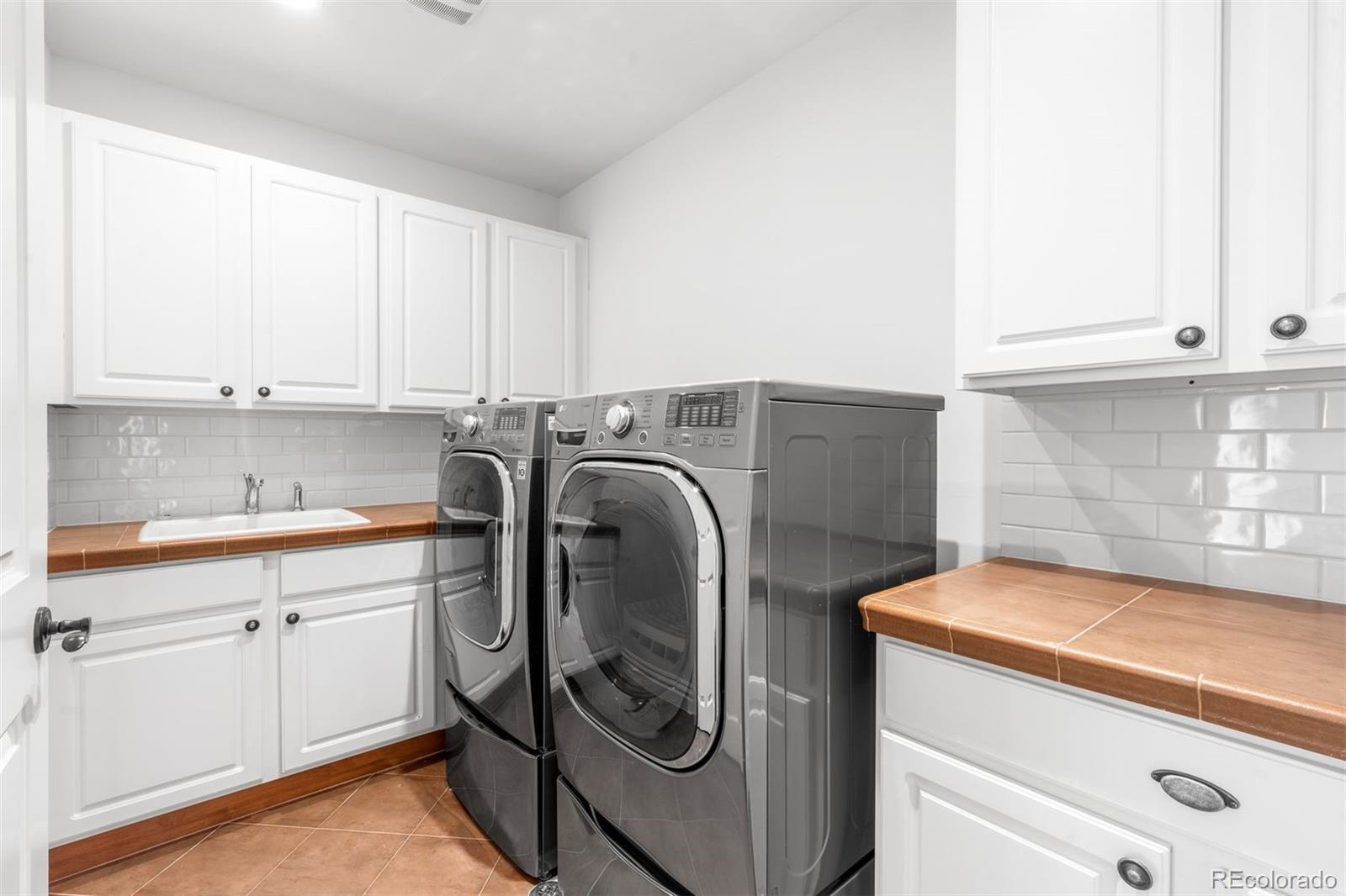 MLS Image #34 for 2546 s adams street,denver, Colorado