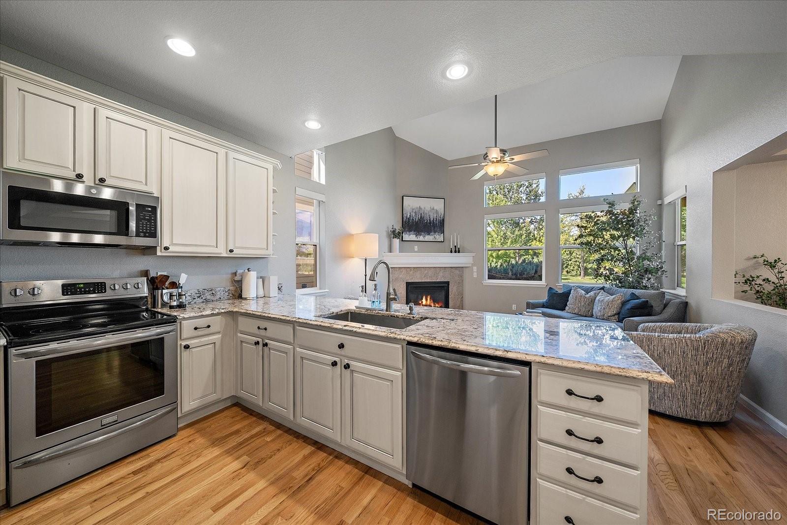 MLS Image #8 for 8439  devinney court,arvada, Colorado