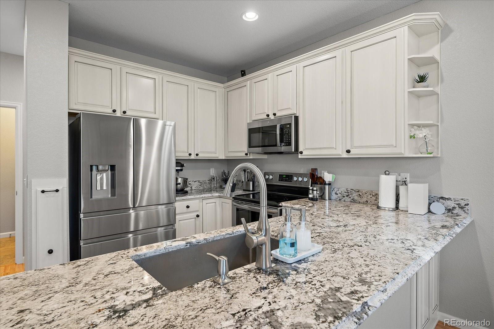 MLS Image #9 for 8439  devinney court,arvada, Colorado