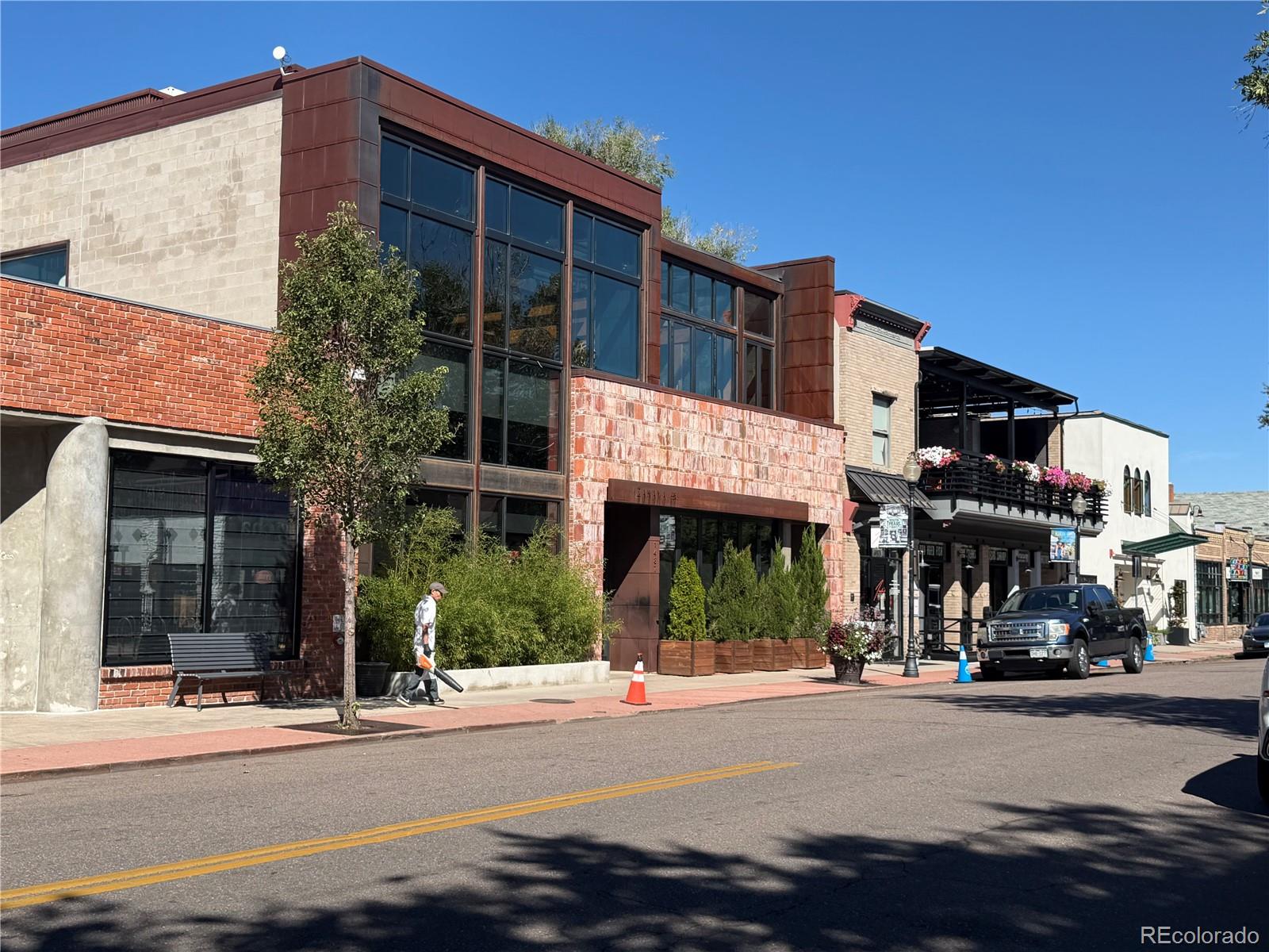 MLS Image #38 for 1901 s sherman street,denver, Colorado