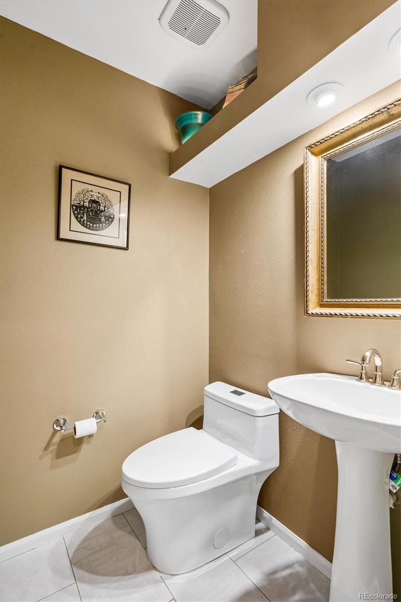MLS Image #13 for 9200 e cherry creek south drive,denver, Colorado
