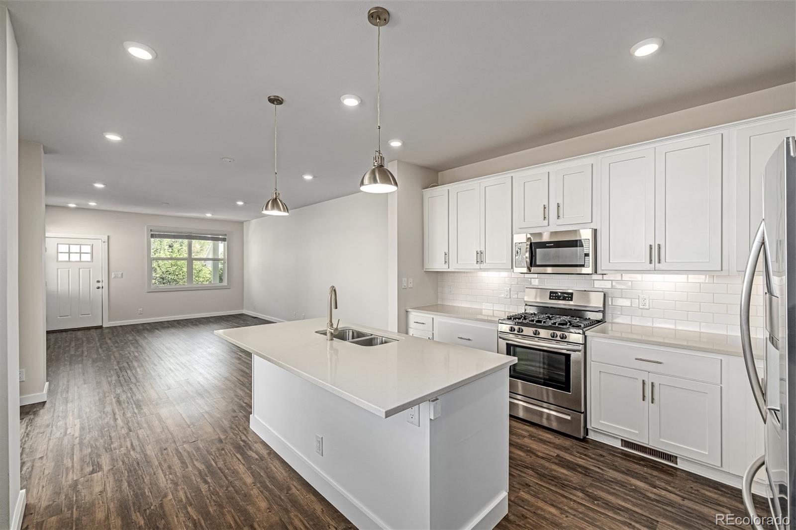 MLS Image #10 for 2864 s delaware street,englewood, Colorado