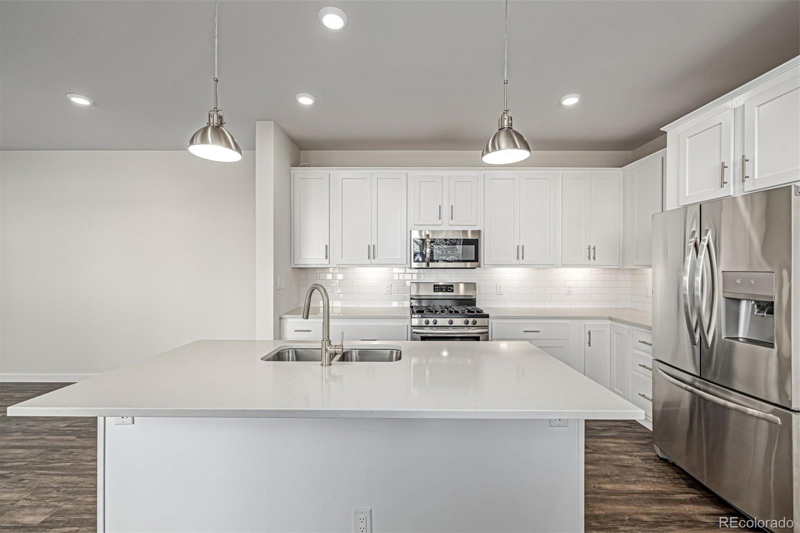 MLS Image #11 for 2864 s delaware street,englewood, Colorado