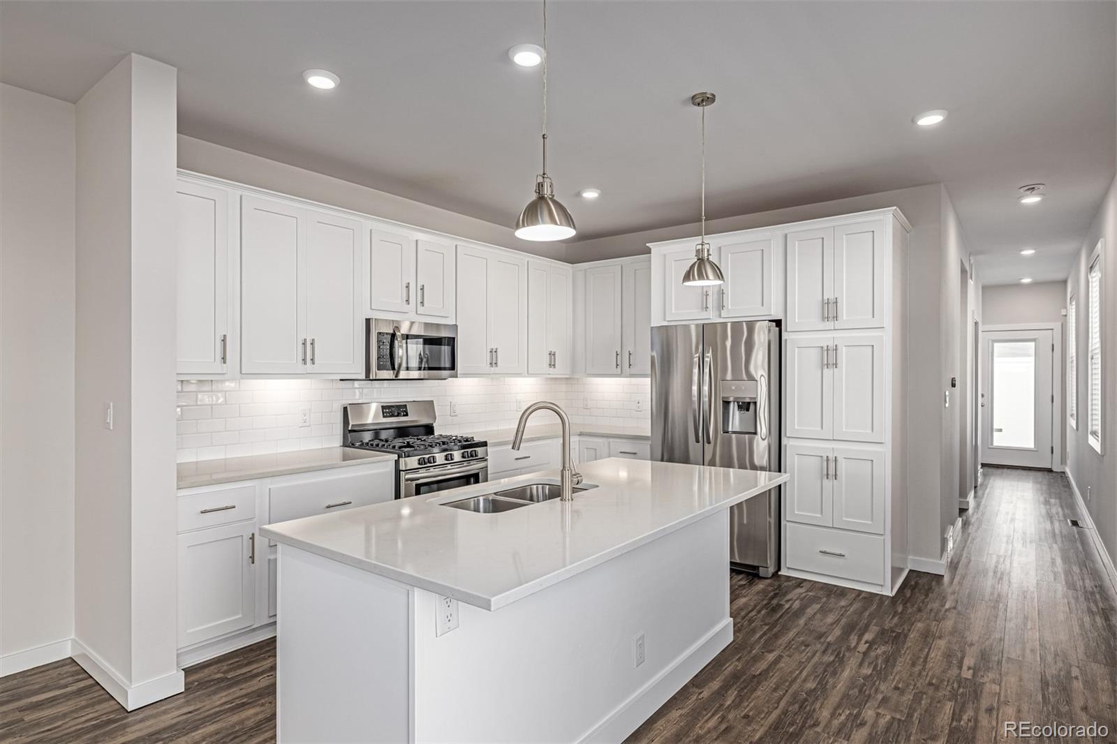 MLS Image #12 for 2864 s delaware street,englewood, Colorado