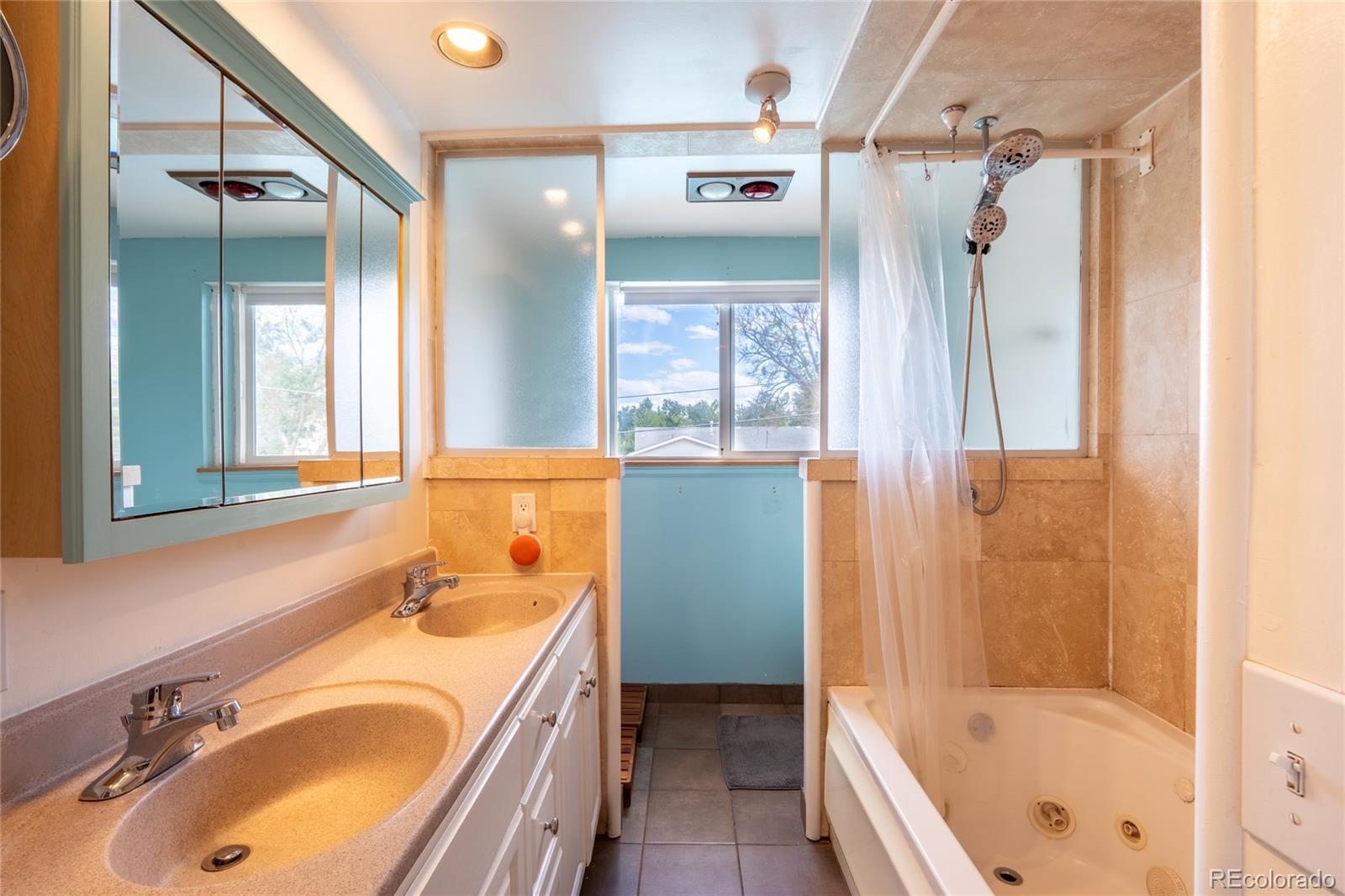 MLS Image #12 for 10642  brewer drive,northglenn, Colorado