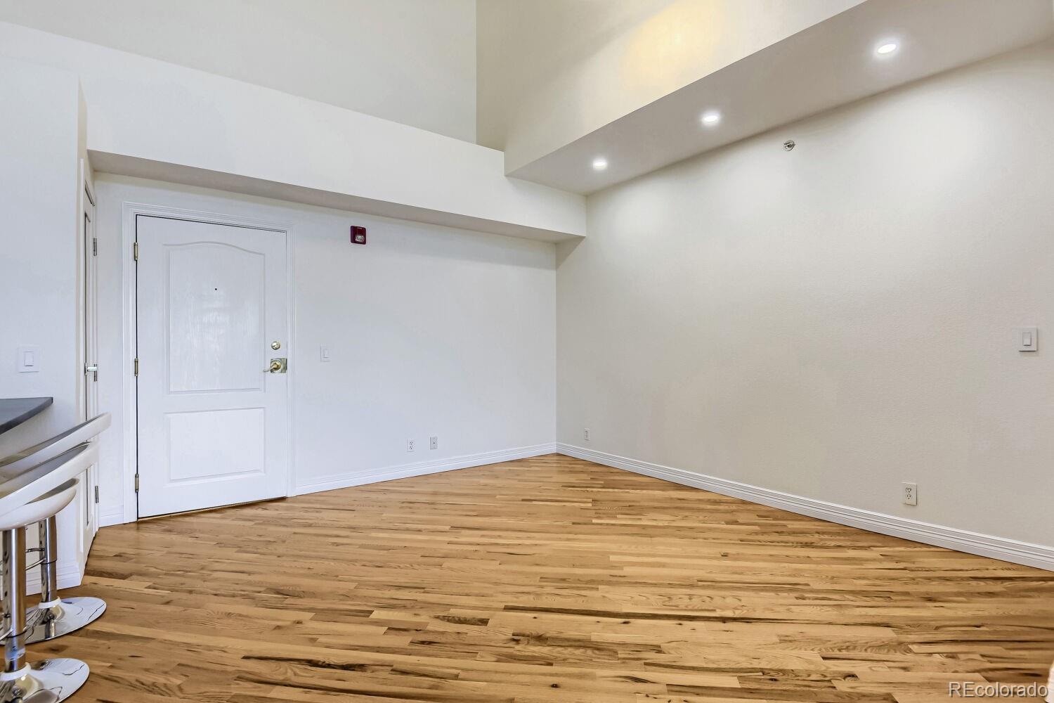 MLS Image #4 for 111 s monroe street,denver, Colorado