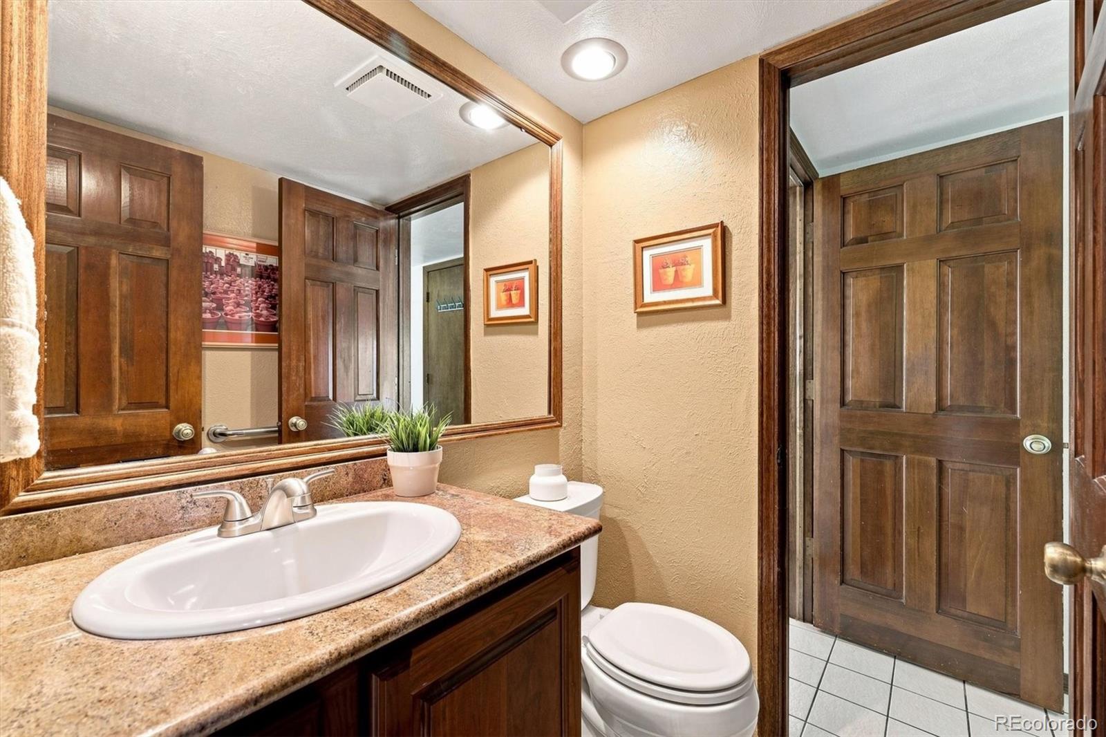 MLS Image #15 for 7631 s bemis street,littleton, Colorado