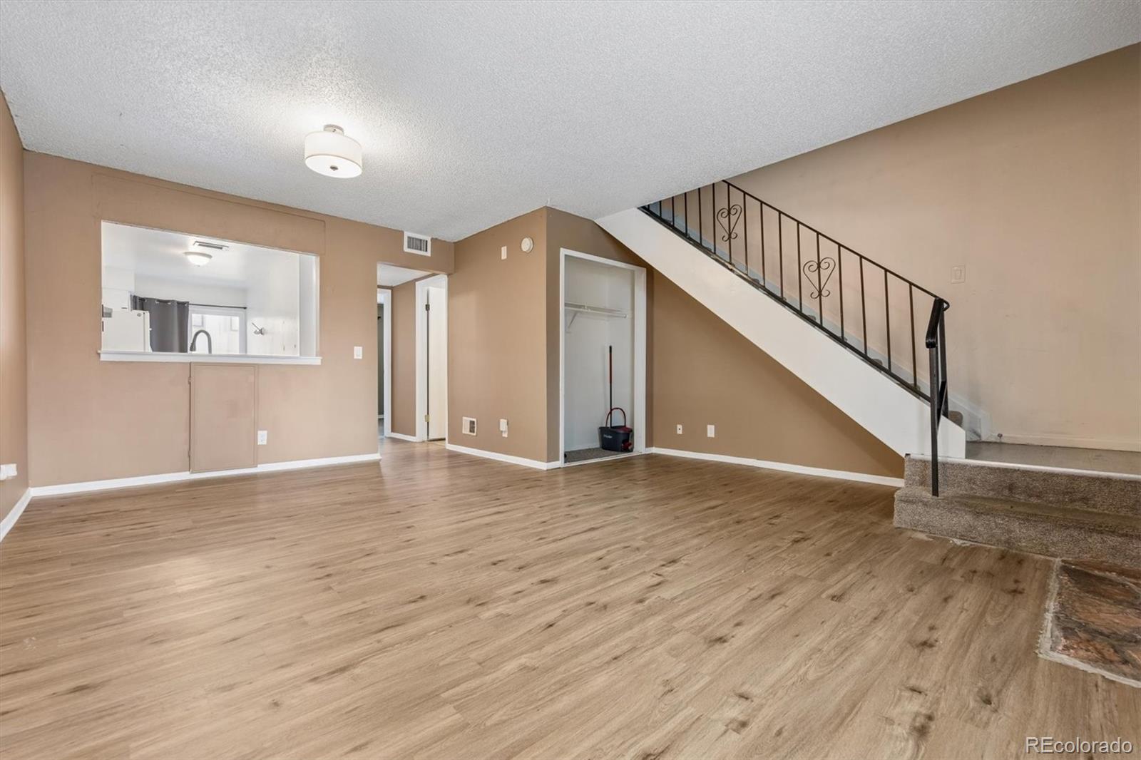 MLS Image #3 for 1295 s dillon way,aurora, Colorado