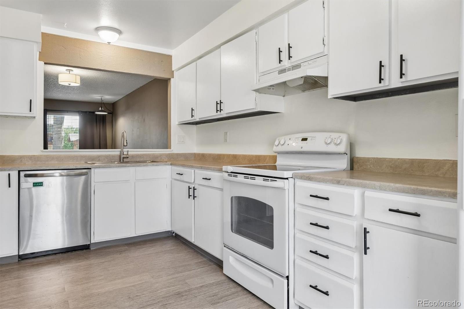 MLS Image #6 for 1295 s dillon way,aurora, Colorado