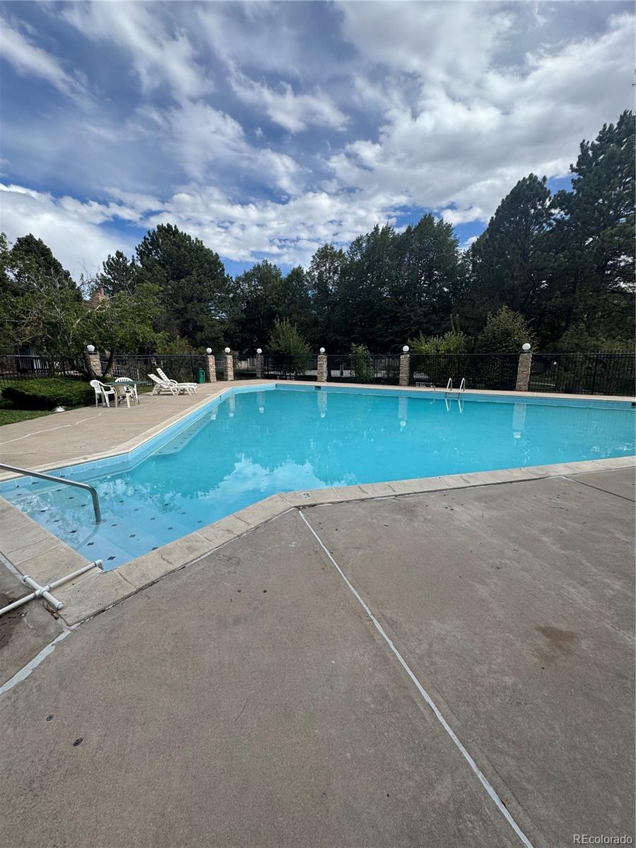 MLS Image #10 for 1850 s pitkin circle,aurora, Colorado