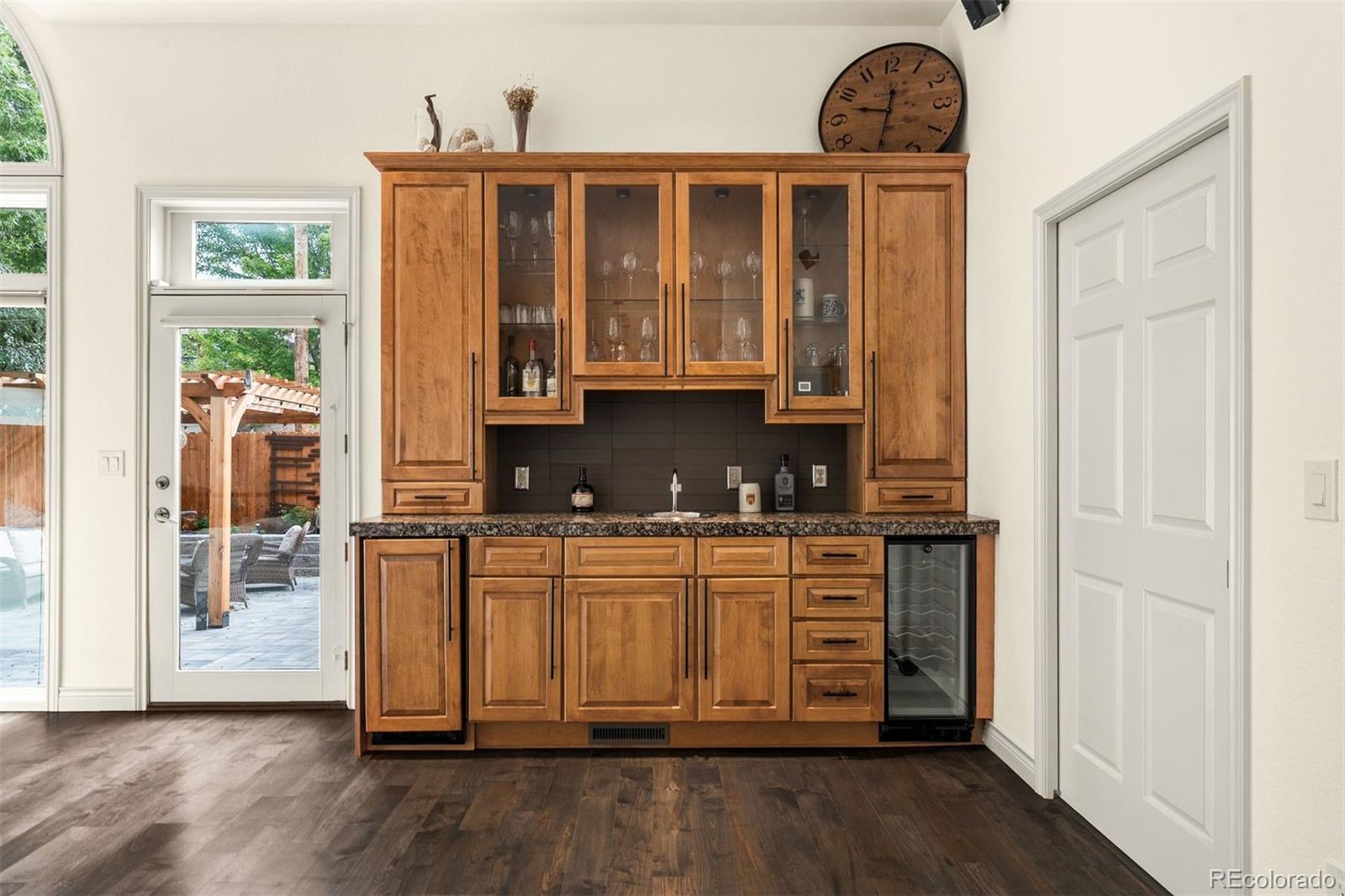 MLS Image #14 for 960 s high street,denver, Colorado
