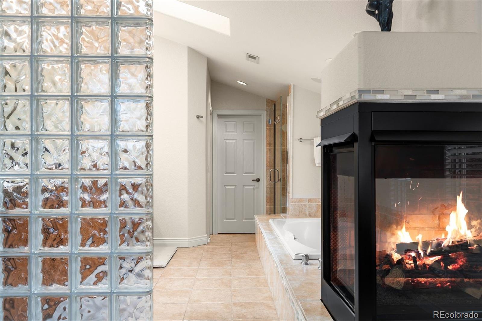 MLS Image #24 for 960 s high street,denver, Colorado