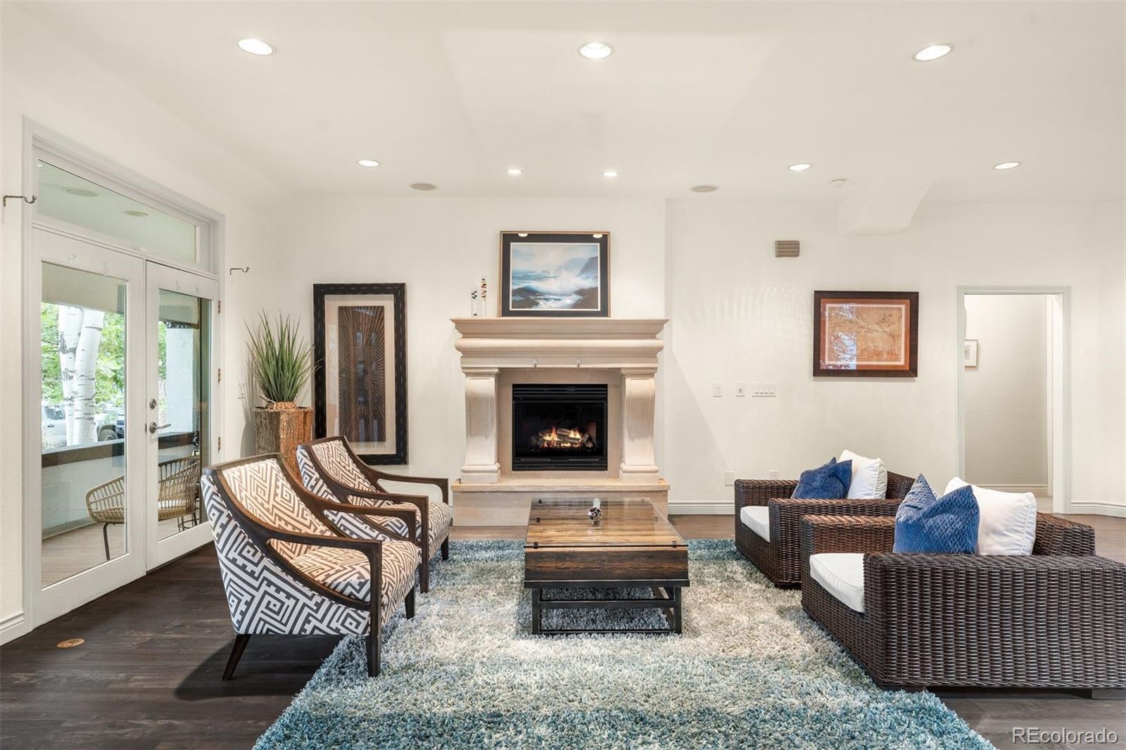 MLS Image #3 for 960 s high street,denver, Colorado