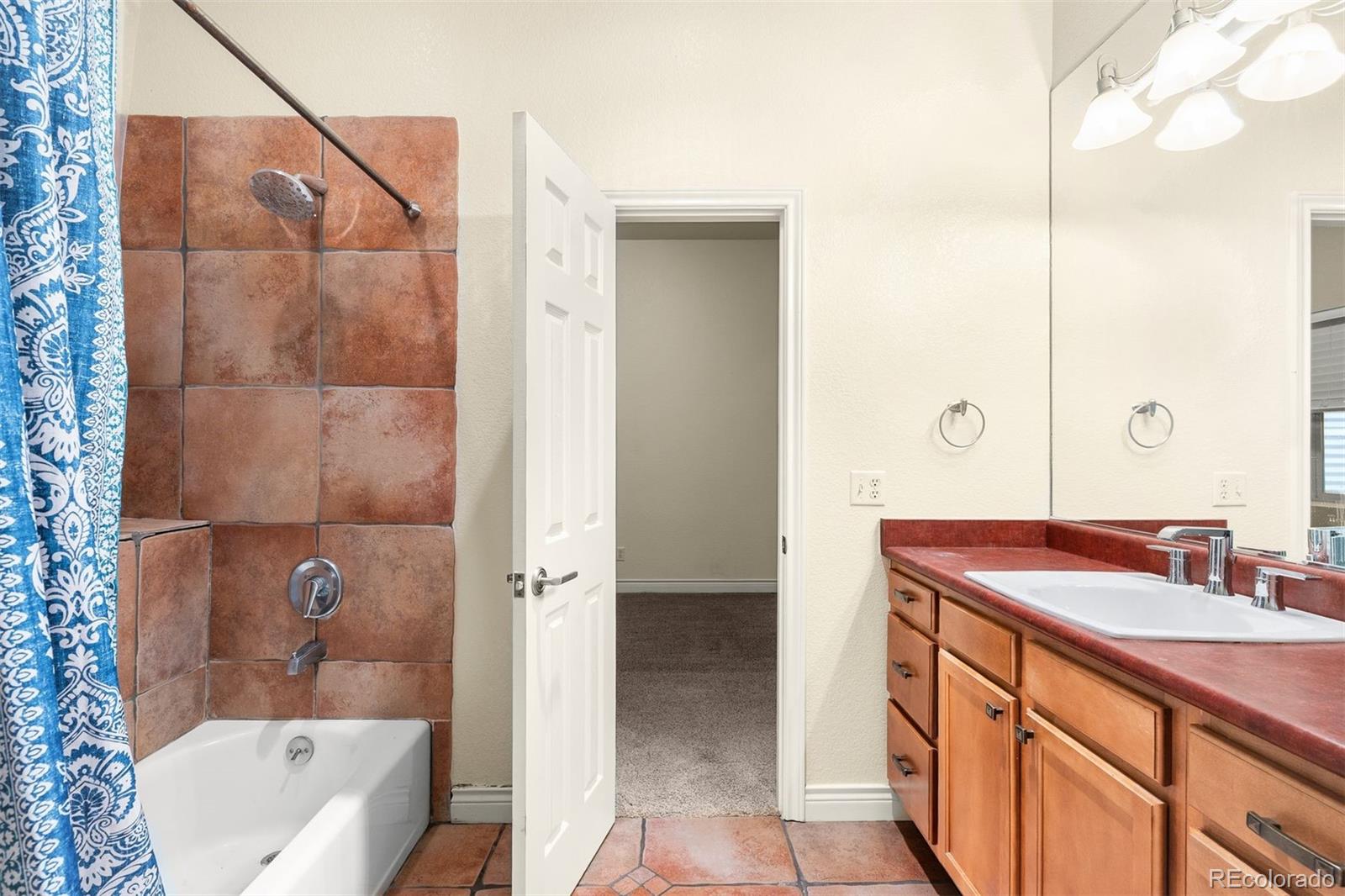 MLS Image #33 for 960 s high street,denver, Colorado